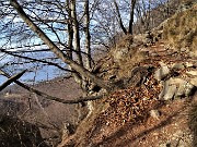 12 In decisa salita